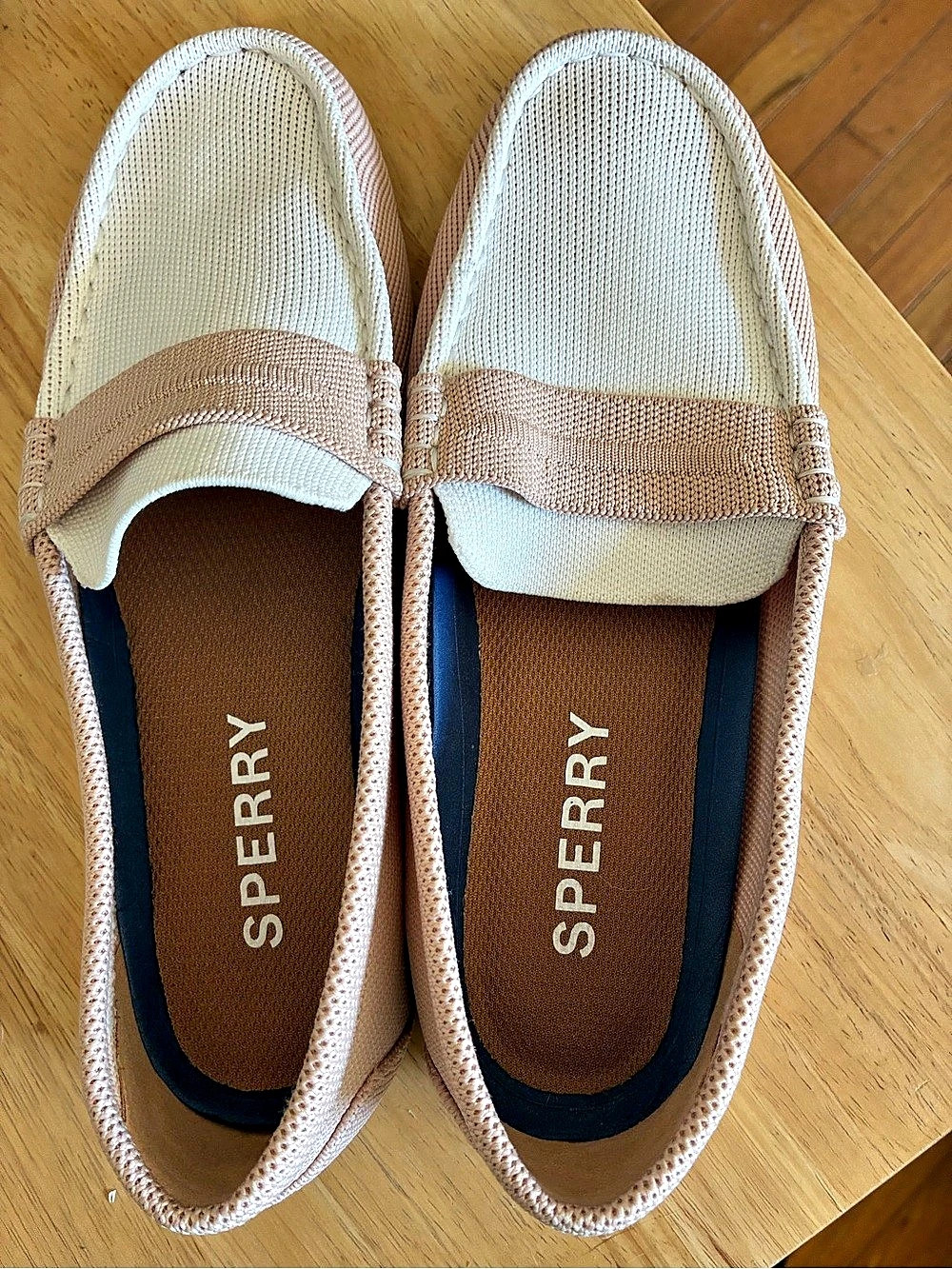 Sperry 7 Seas 3-Eye Pink loafers US 8.5 like new